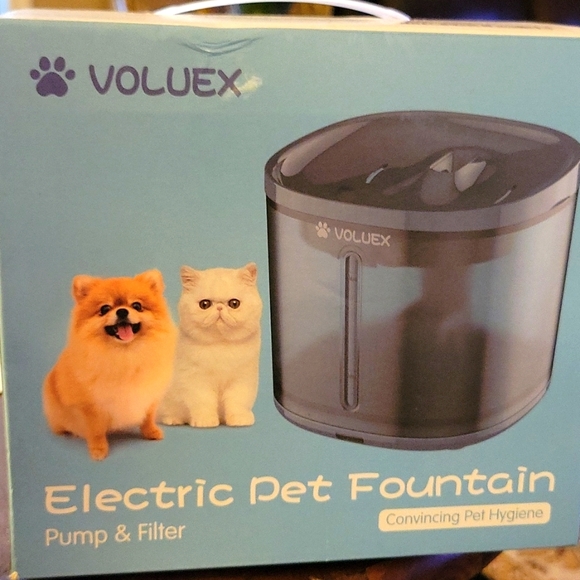 Voluex Intelligent Pet Fountain Electric Pump Filter Silent 2.3L New… - Picture 1 of 6